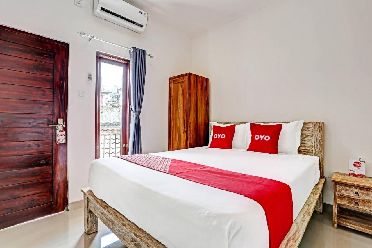Oyo 91080 Kubu D&D Guesthouse Семиняк Екстериор снимка